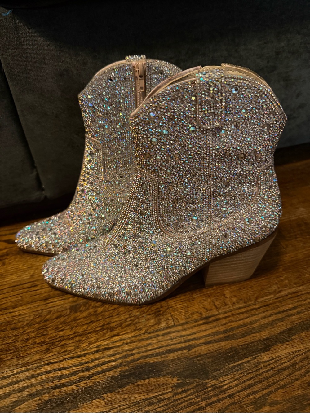 New (no box) Betsy Johnson diva rhinestone western booties 7.5